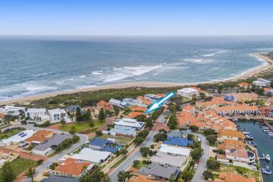 House For Sale - WA - Wannanup - 6210 - DRESS CIRCLE IN PORT BOUVARD  (Image 2)
