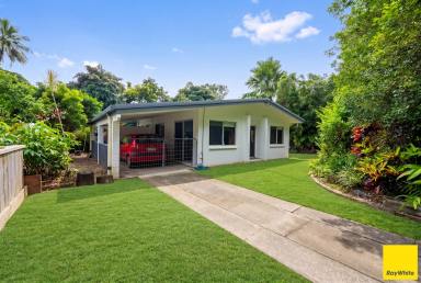 Duplex/Semi-detached Auction - QLD - Caravonica - 4878 - Dual Living Opportunity with Exceptional Flexibility & Investment Appeal  (Image 2)