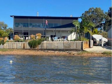 House For Sale - QLD - Russell Island - 4184 - "This is....The One"  (Image 2)