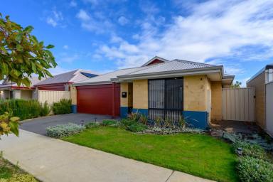 House Leased - WA - Haynes - 6112 - Feature-Packed Family Home | 4 Bedrooms 2 Bathrooms 1 Theatre (Image 2)
