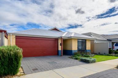 House Leased - WA - Haynes - 6112 - Feature-Packed Family Home | 4 Bedrooms 2 Bathrooms 1 Theatre (Image 2)