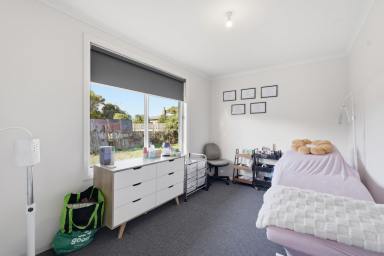 House For Lease - TAS - Clarendon Vale - 7019 - Light-Filled Home in the Heart of Clarendon Vale  (Image 2)