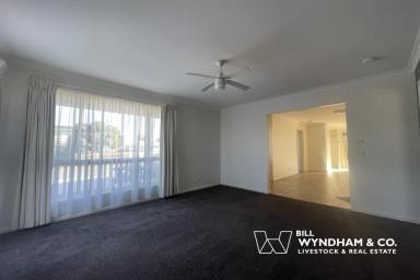 Unit For Lease - VIC - Paynesville - 3880 - Coastal Comfort Near the Water (Image 2)