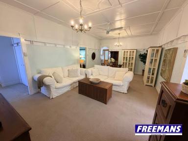 House For Sale - QLD - Kingaroy - 4610 - Walk to schools & Kingaroy CBD  (Image 2)