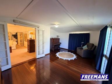 House For Sale - QLD - Kingaroy - 4610 - Walk to schools & Kingaroy CBD  (Image 2)