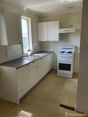 House For Lease - NSW - West Tamworth - 2340 - 3 Bedroom Home  (Image 2)