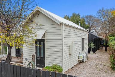 House For Sale - NSW - Mudgee - 2850 - CHARACTER MEETS CONTEMPORARY  (Image 2)