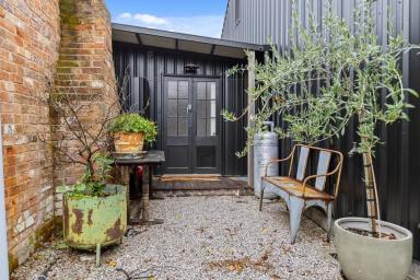 House For Sale - NSW - Mudgee - 2850 - CHARACTER MEETS CONTEMPORARY  (Image 2)