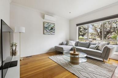 House For Lease - VIC - Glen Iris - 3146 - Large fully furnished family home - in a prized school zone  (Image 2)