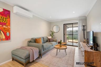 Villa For Sale - WA - Como - 6152 - SPACIOUS, STYLISH & SERENE  (Image 2)