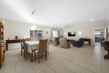 House For Sale - QLD - Rangeville - 4350 - Family Living in Rangeville on 1,086m² Allotment!  (Image 2)