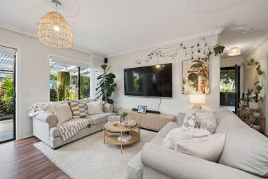 House For Sale - VIC - Strathfieldsaye - 3551 - Designed for Entertaining, Built for Living  (Image 2)