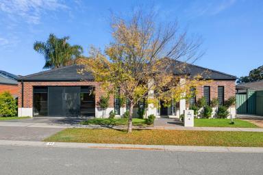 House For Sale - VIC - Strathfieldsaye - 3551 - Designed for Entertaining, Built for Living (Image 2)