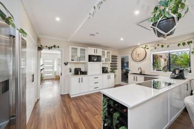 House For Sale - VIC - Strathfieldsaye - 3551 - Designed for Entertaining, Built for Living  (Image 2)