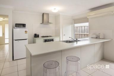 House For Sale - WA - Margaret River - 6285 - Cozy Cottage  (Image 2)