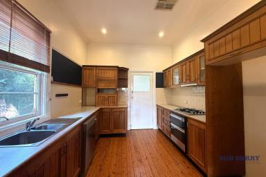 House Leased - NSW - Dubbo - 2830 - Three Bedroom Home in South Dubbo (Image 2)