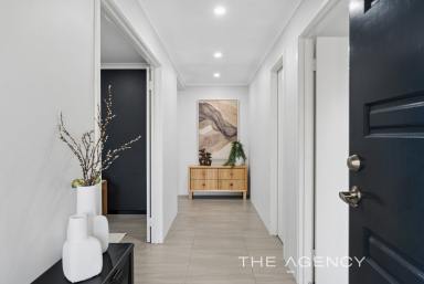 House For Sale - WA - Carramar - 6031 - FAMILY LIVING WITH FUTURE POTENTIAL  (Image 2)