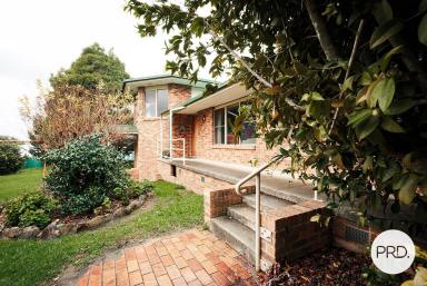 House For Sale - NSW - Glenroy - 2640 - PRIVATELY TUCKED AWAY (Image 2)