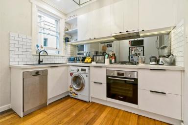 Unit Sold - VIC - Windsor - 3181 - Exquisite Art Deco Apartment in Prime St Kilda Road Precinct  (Image 2)