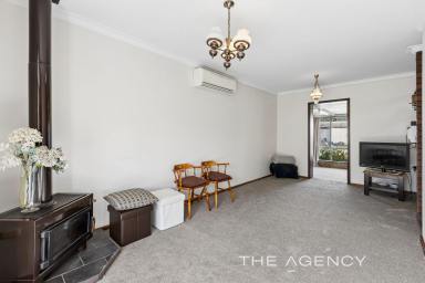 House For Sale - WA - Padbury - 6025 - Sitting Pretty, With Big Dreams Ahead!  (Image 2)