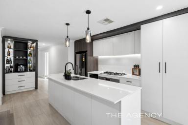 House For Sale - WA - Sinagra - 6065 - THREE BEDROOMS PLUS A STUDY & THEATRE - A WELL SIZED FAMILY HOME!!! (Image 2)