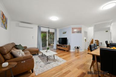 Townhouse For Sale - WA - Como - 6152 - SPACIOUS, MODERN & LOW MAINTENANCE  (Image 2)