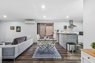 House For Sale - WA - Redcliffe - 6104 - Space, Style, and Outdoor Appeal! (Image 2)