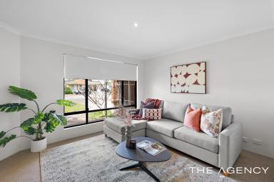 House For Sale - WA - Atwell - 6164 - 815sqm Block, Big Backyard, Big Opportunity!  (Image 2)