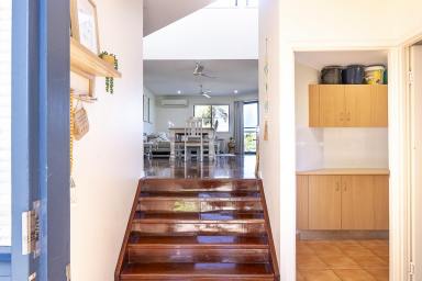 House For Sale - QLD - Eimeo - 4740 - STUNNING STARTER... BE QUICK!  (Image 2)