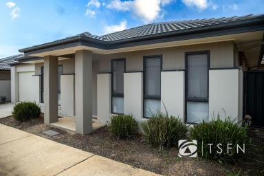 Unit For Sale - VIC - East Bendigo - 3550 - Off Market Opportunity - Modern Townhouse - East Bendigo.  (Image 2)