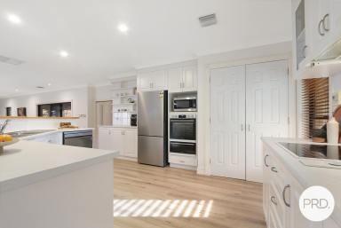 House For Sale - NSW - Thurgoona - 2640 - EPITOME OF FAMILY LIFESTYLE LIVING  (Image 2)