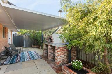 House For Sale - WA - Hamilton Hill - 6163 - Convenient Coastal Lifestyle Opportunity.  (Image 2)