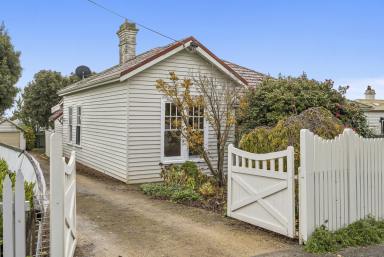 House For Sale - VIC - Camperdown - 3260 - Elegant Family Living  (Image 2)