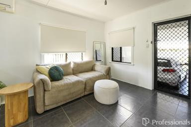 House For Sale - QLD - South Mackay - 4740 - Low-Maintenance Living in the Heart of South Mackay!  (Image 2)