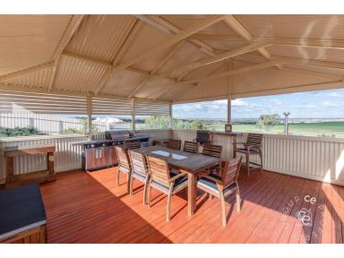 Acreage/Semi-rural For Sale - SA - Mannum - 5238 - Showcase home complimented by its surrounds and outlook  (Image 2)