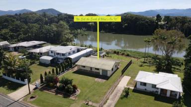 House For Sale - QLD - Cordelia - 4850 - BLOCK HOME WITH SHED BACKING ONTO RIVER!  (Image 2)