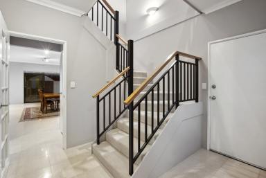 House For Sale - WA - Joondanna - 6060 - Style, Space and Sopshistication!  (Image 2)