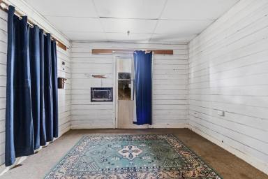 House For Sale - NSW - Gulgong - 2852 - WHERE HISTORY MEETS OPPORTUNITY  (Image 2)