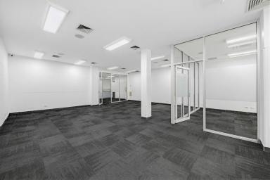 Office(s) Auction - VIC - Bendigo - 3550 - OFFICE SPACE WITH EXPOSURE  (Image 2)