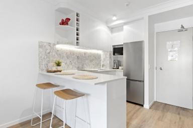 Apartment For Sale - QLD - Surfers Paradise - 4217 - Your Piece of Paradise!  (Image 2)