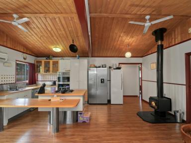House Sold - VIC - Wy Yung - 3875 - ROOM TO MOVE ON 3.3 ACRES AND SO CLOSE TO TOWN!  (Image 2)