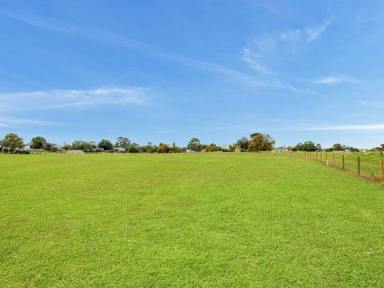 Residential Block For Sale - VIC - Bairnsdale - 3875 - DOWNTOWN ALLOTMENT WITH RURAL VIEWS  (Image 2)