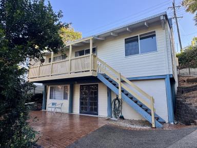 House For Sale - NSW - Coffs Harbour - 2450 - FLEXIBLE FAMILY LIVING - CENTRAL COFFS HARBOUR  (Image 2)