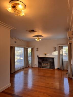 House For Lease - VIC - Balwyn - 3103 - 4 bedroom home in quiet Balwyn location (Image 2)
