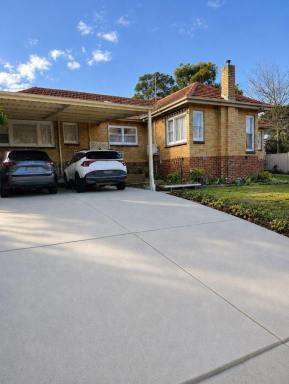House For Lease - VIC - Balwyn - 3103 - 4 bedroom home in quiet Balwyn location (Image 2)