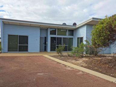 Townhouse For Lease - WA - Hopetoun - 6348 - You will not want to leave home....  (Image 2)