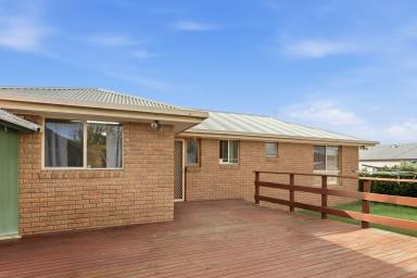 House For Lease - TAS - Brighton - 7030 - Spacious Family Home with Huge Backyard & Entertaining Deck  (Image 2)