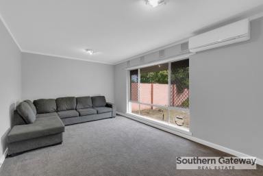 House For Sale - WA - Orelia - 6167 - SECURE AND PRACTICAL FAMILY HOME CLOSE TO PARKS AND TRANSPORT (Image 2)