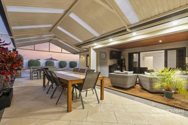 House For Sale - WA - Madeley - 6065 - THE ULTIMATE FAMILY HOME! (Image 2)
