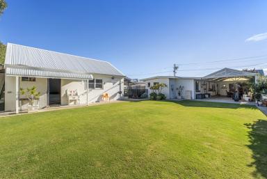 House For Sale - WA - Waikiki - 6169 - BEACH, CHARACTER & A GRANNY FLAT!  (Image 2)